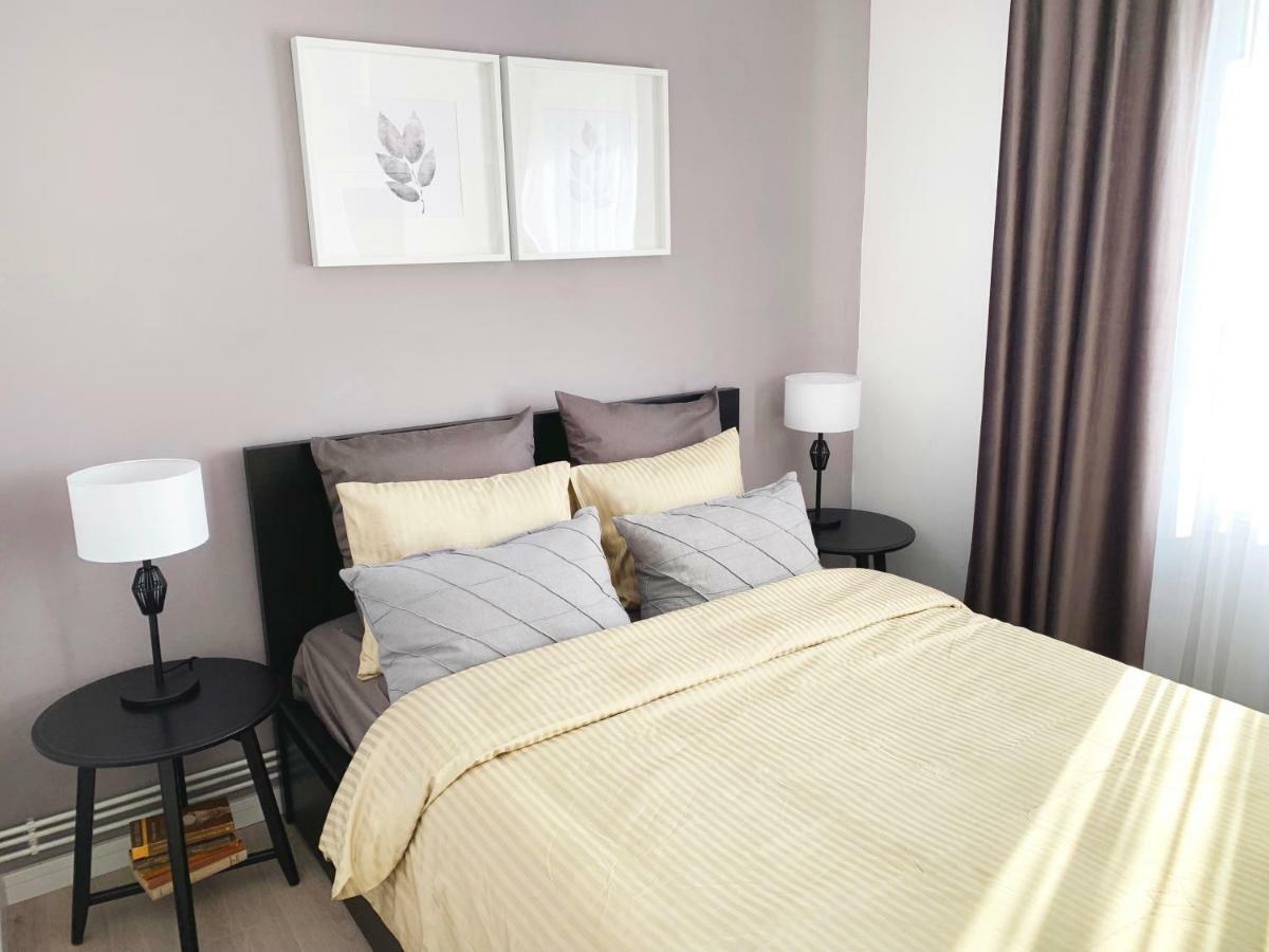 Mhc Quiet Deluxe Suite Near Downtown - Free Parking Brasov Exterior photo